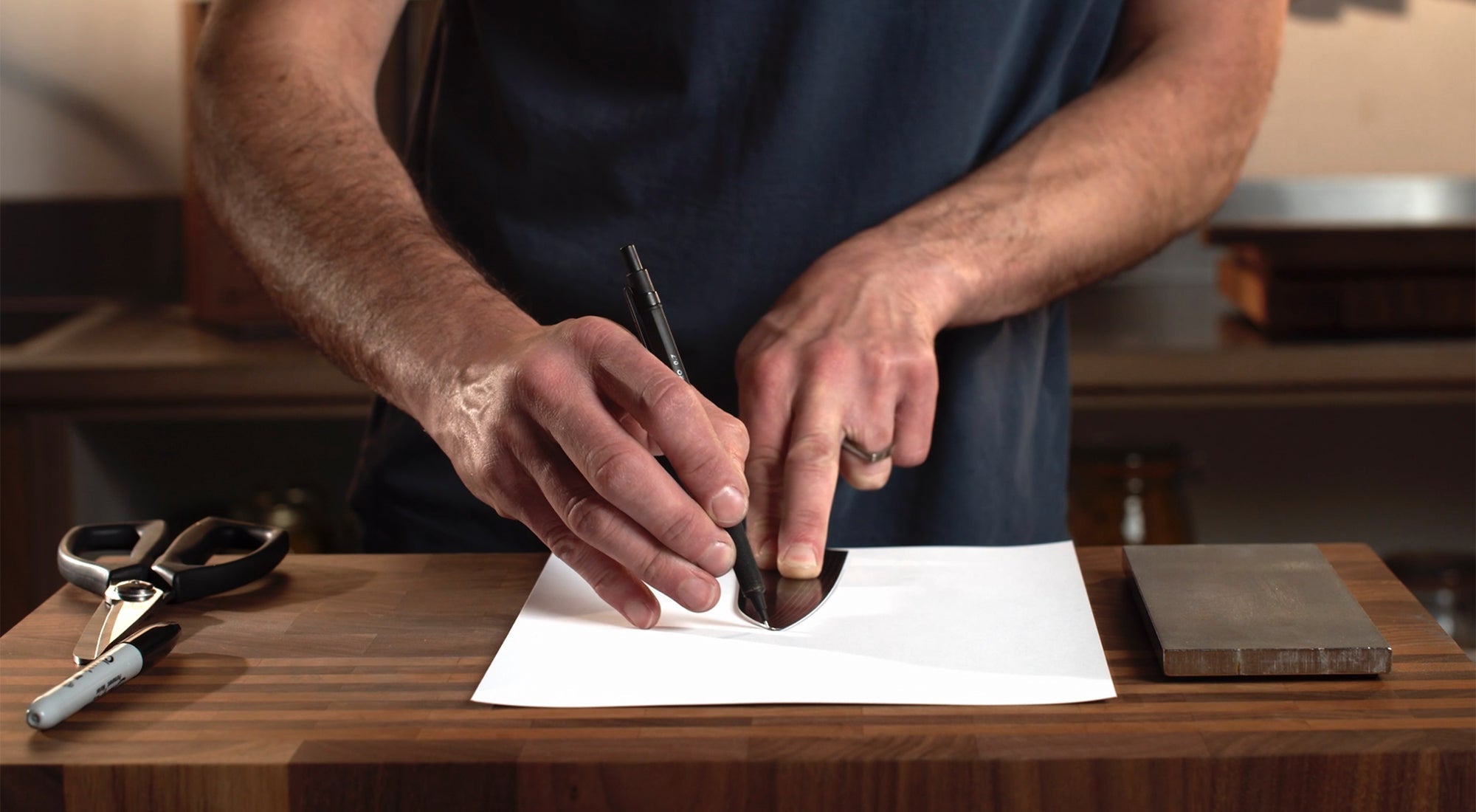 How to fix a chipped knife